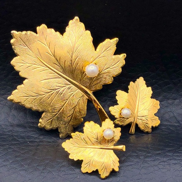 Sarah Coventry Maple Leaf Brooch Pin Clip Earring "Whispering Leaf" Vintage Demi - Picture 1 of 11